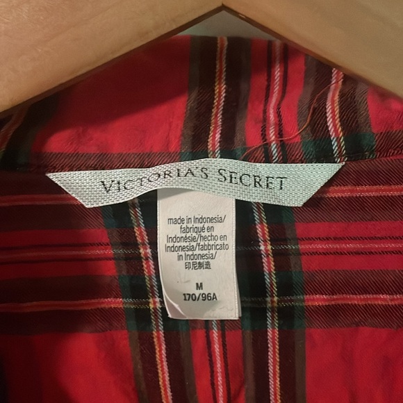 Victoria’s Secret women’s flannel PJ TOP - Picture 2 of 5
